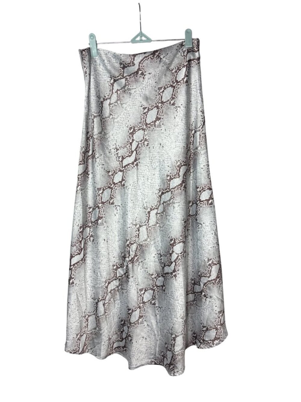 TCEC Midi Skirt Size L High Low Satin Reptile Print Faux Buttons Slit - Picture 6 of 8